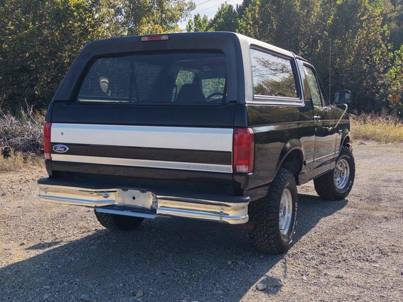 Used 1995 Ford Bronco XLT AWD/4WD image 5