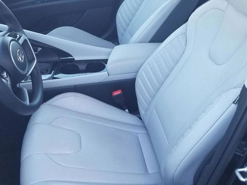 Used 2021 Hyundai Elantra Limited w/ Cargo Package image 8