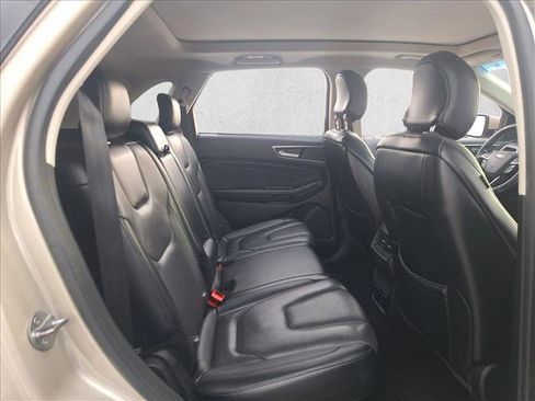 Used 2018 Ford Edge Titanium w/ Equipment Group 301A image 17