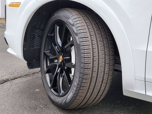 Used 2019 Porsche Cayenne Turbo image 30