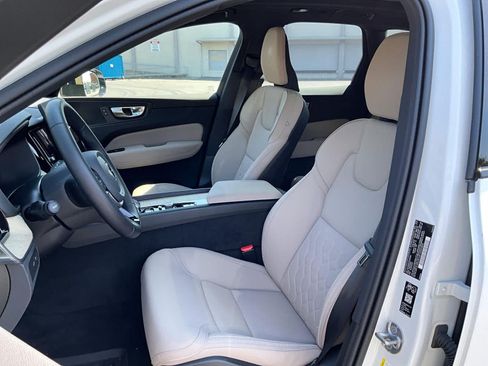 Used 2026 Volvo XC60 T8 Plus w/ Protection Package Premier AWD/4WD image 4