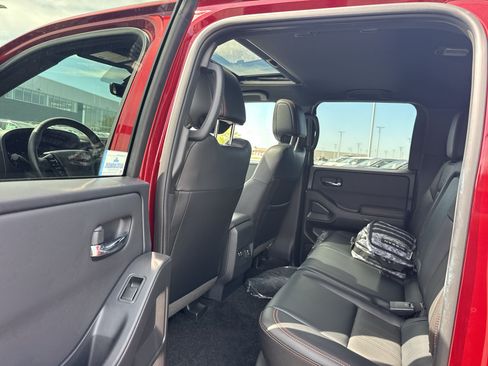Certified 2023 Nissan Frontier PRO-4X w/ Pro-4X Premium Package AWD/4WD image 31