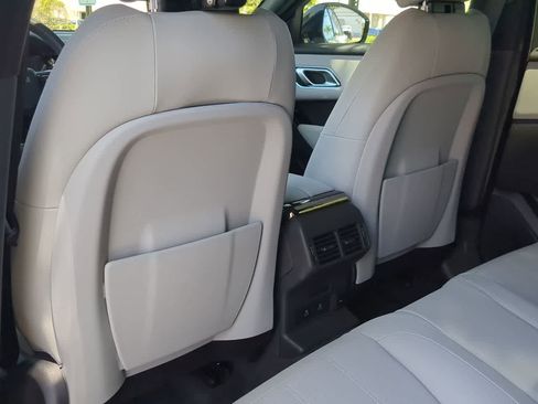 Used 2026 Land Rover Range Rover Velar Dynamic SE image 19