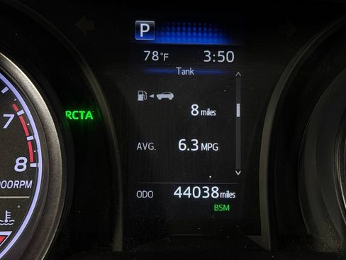 Used 2023 Toyota Camry SE w/ Convenience Package FWD image 15