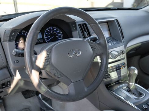 Used 2012 INFINITI G37 x w/ Premium Pkg image 13