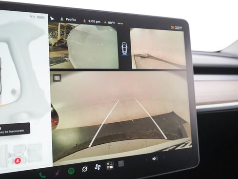 Used 2024 Tesla Model Y Long Range AWD/4WD image 27