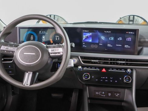 Used 2025 Hyundai Sonata SEL FWD image 17