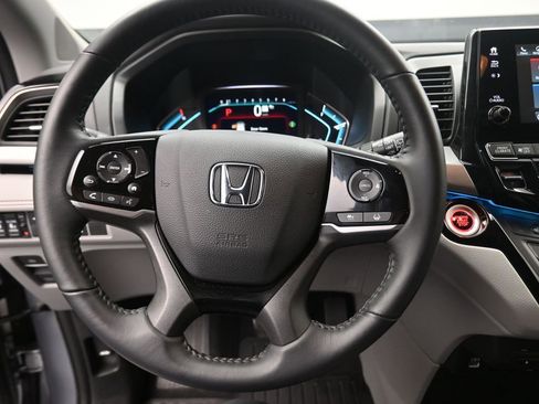 Used 2024 Honda Odyssey Touring image 7
