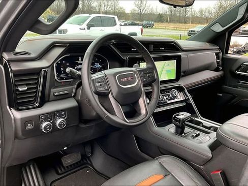 Used 2023 GMC Sierra 1500 AT4 w/ Technology Package image 18