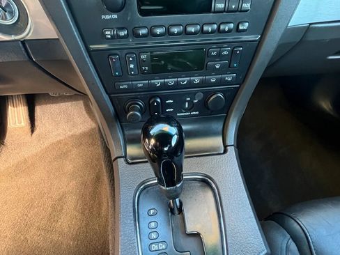 Used 2002 Ford Thunderbird image 15