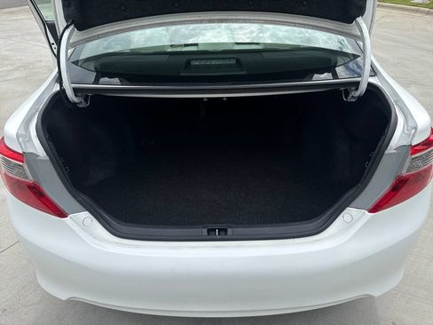 Used 2013 Toyota Camry FWD image 32