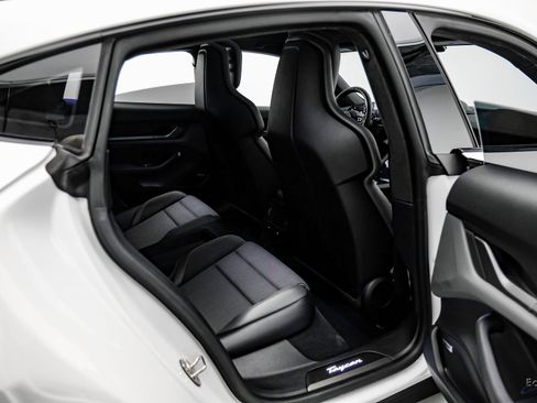 Used 2020 Porsche Taycan Turbo S image 68