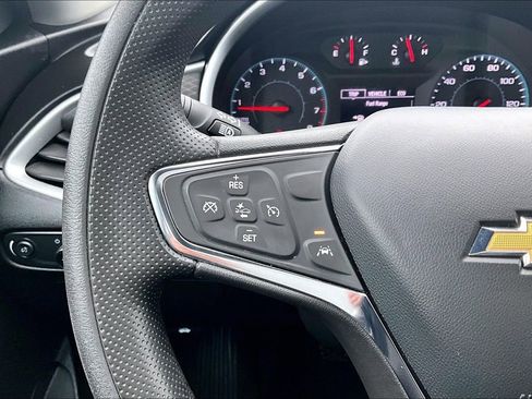 Used 2023 Chevrolet Malibu LT FWD image 19