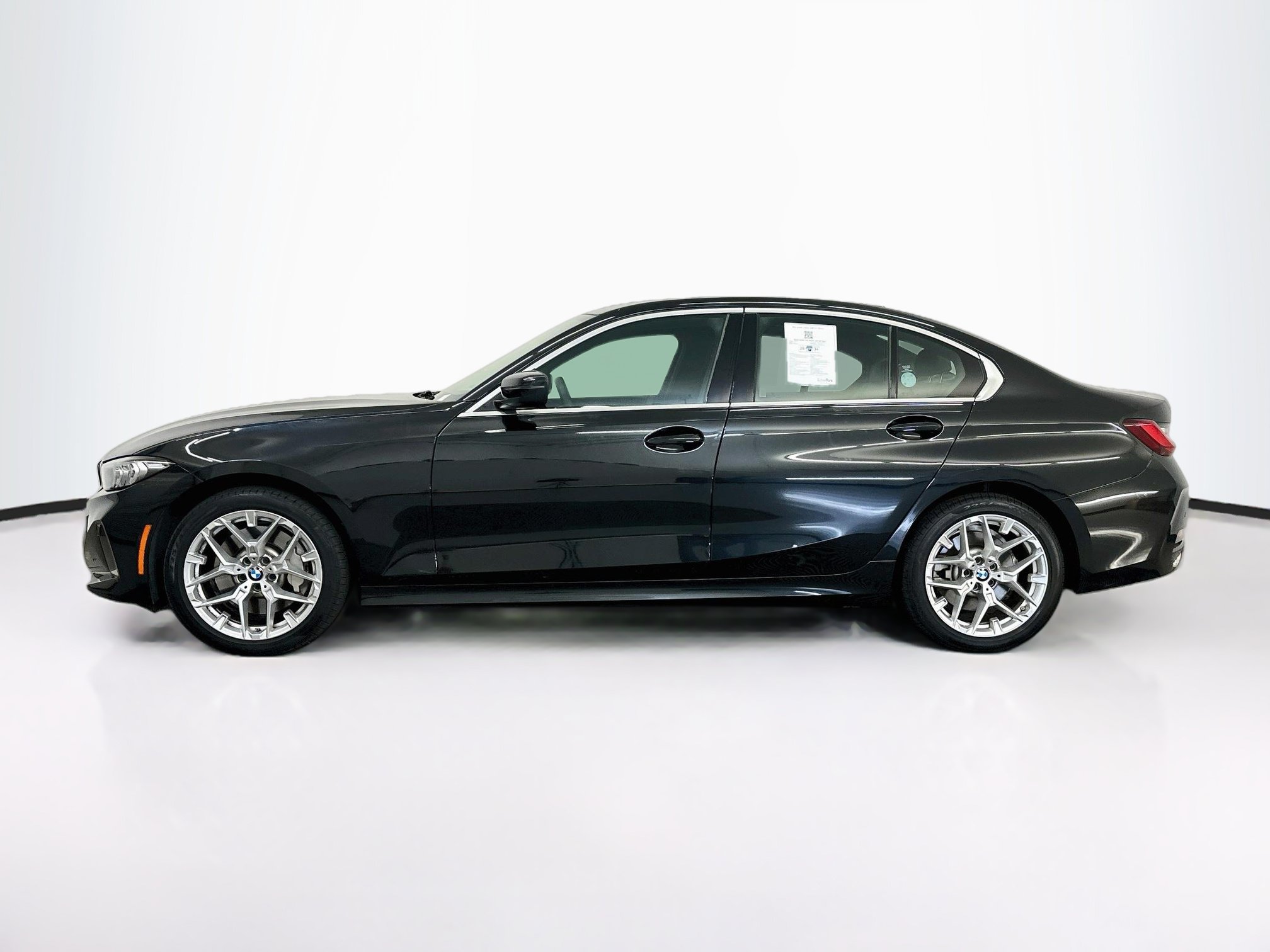 Used 2026 BMW 330i xDrive Sedan AWD/4WD image 4