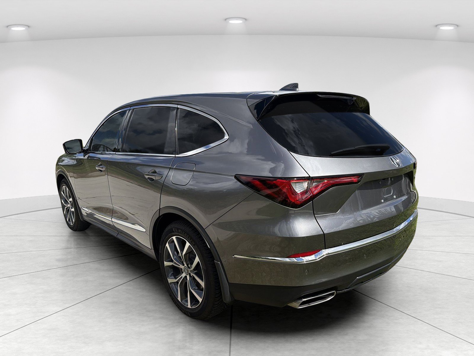 Used 2023 Acura MDX w/ Technology Package FWD image 6