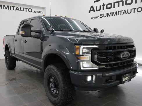 Used 2021 Ford F250 Lariat AWD/4WD image 2