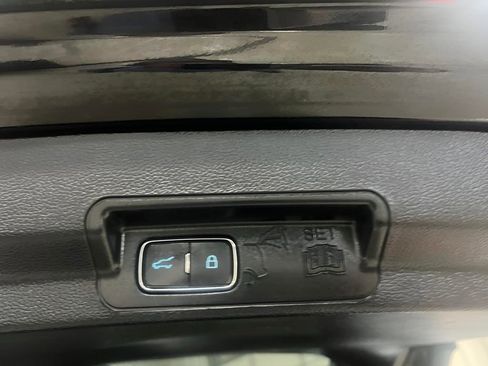 Certified 2023 Ford Explorer XLT w/ Equipment Group 202A image 37