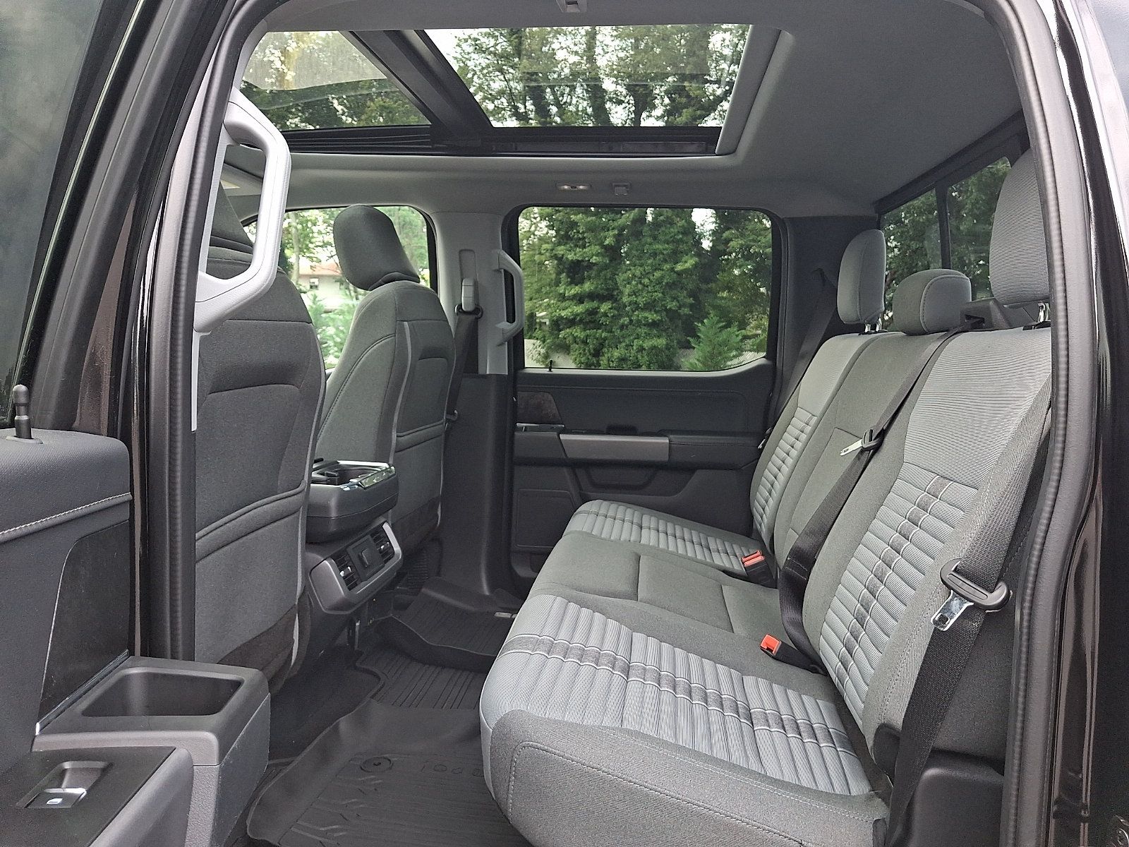 Used 2023 Ford F150 XLT w/ Equipment Group 302A High AWD/4WD image 11