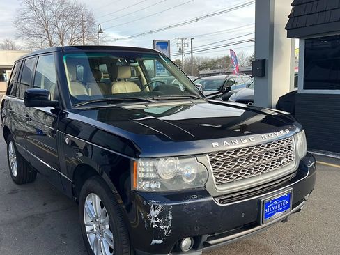 Used 2010 Land Rover Range Rover HSE image 11
