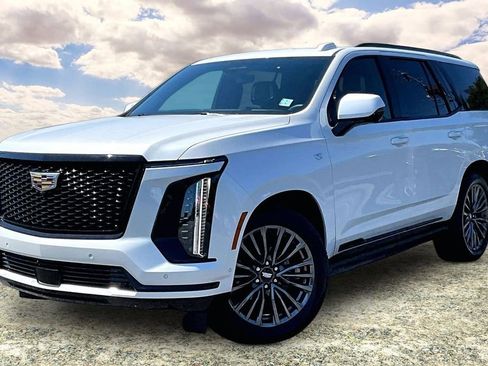 Certified 2025 Cadillac Escalade Sport Platinum AWD/4WD image 3