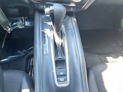 Used 2022 Honda HR-V LX image 24