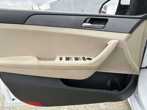 Used 2019 Hyundai Sonata SE image 12
