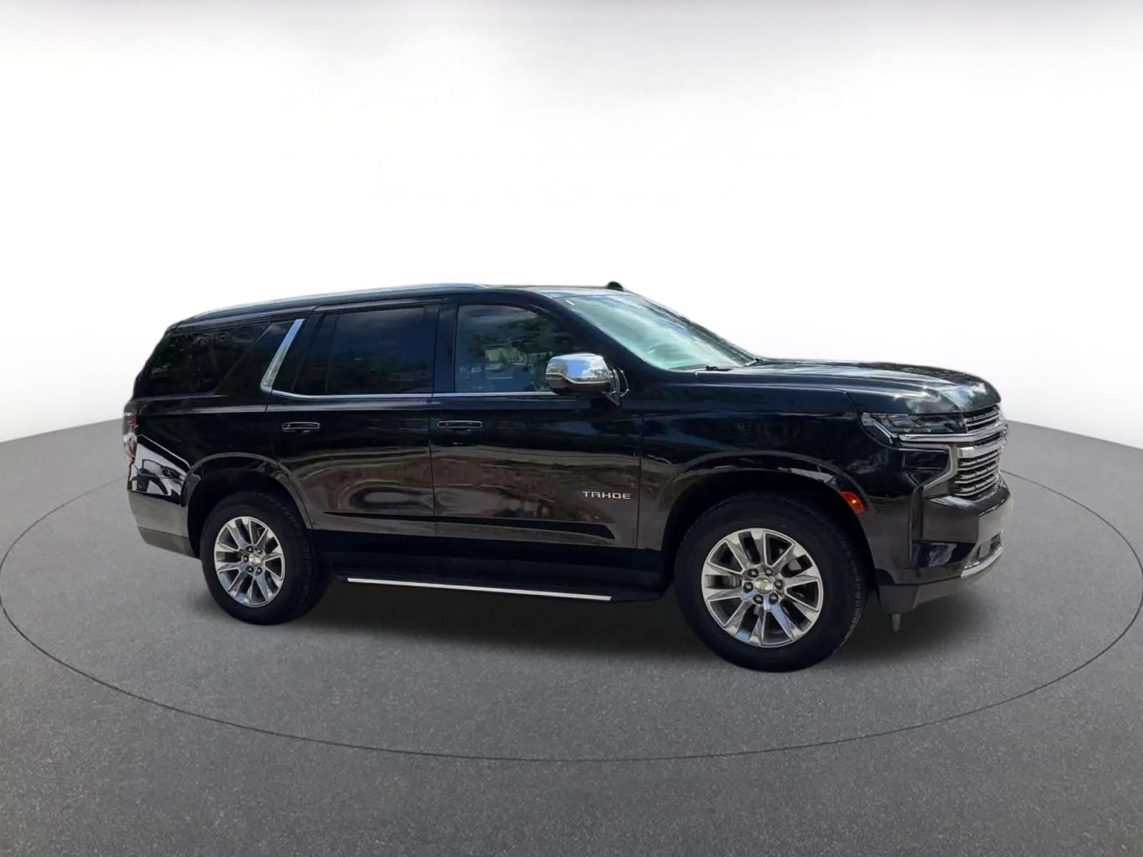 Used 2023 Chevrolet Tahoe Premier AWD/4WD image 2