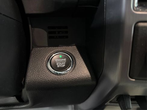 Used 2019 Ford Expedition Max Platinum AWD/4WD image 24
