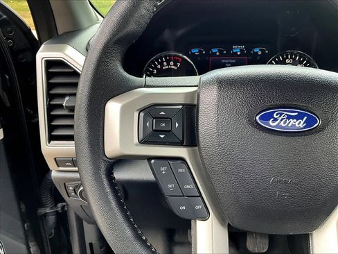 Used 2017 Ford F150 Lariat w/ Equipment Group 501A Mid AWD/4WD image 14