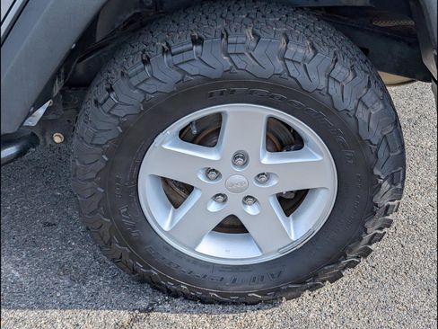 Used 2016 Jeep Wrangler Unlimited Sport w/ Quick Order Package 24S AWD/4WD image 22