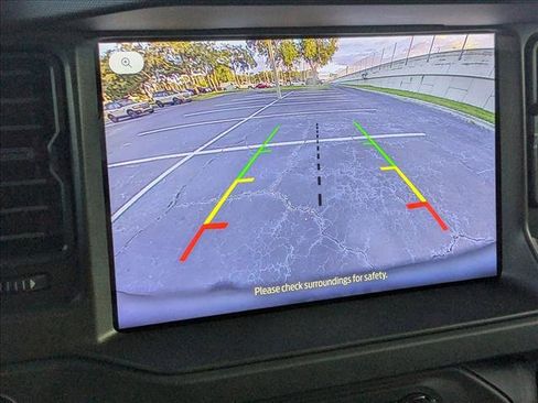 New 2025 Ford Bronco Badlands image 12