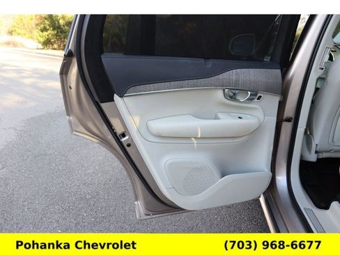 Used 2024 Volvo XC90 B6 Ultimate image 21