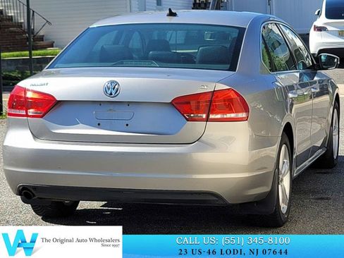 Used 2013 Volkswagen Passat 2.5 SE FWD image 6