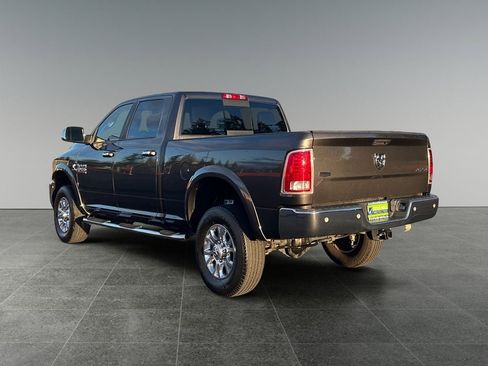 Used 2018 RAM 2500 Laramie w/ Convenience Group image 5