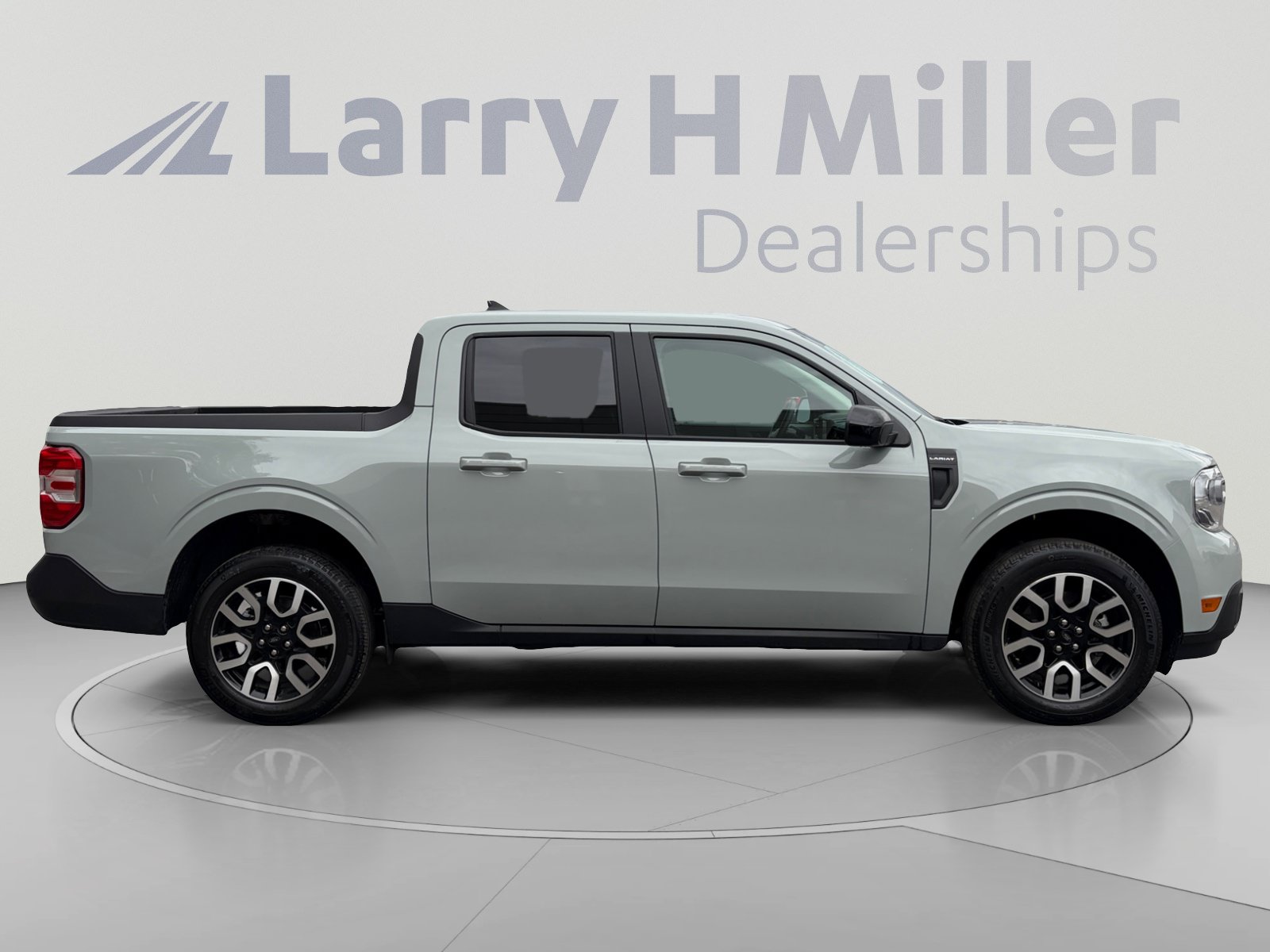 Used 2024 Ford Maverick Lariat w/ 4K Tow Package AWD/4WD image 6