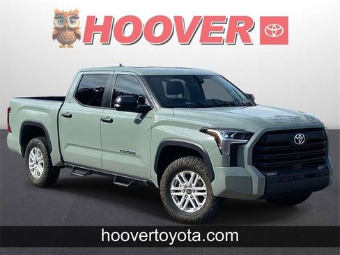 Used 2024 Toyota Tundra SR5 w/ SR5 Convenience Package image 1