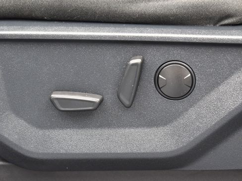 Used 2022 Ford F150 XLT w/ Equipment Group 302A High image 9