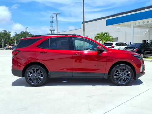 Used 2024 Chevrolet Equinox RS w/ LPO, Floor Liner Package FWD image 15