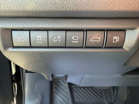 Used 2025 Toyota Camry XLE w/ Premium Plus Package FWD image 12