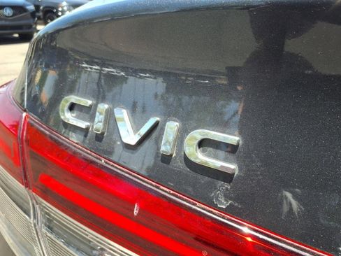 Used 2023 Honda Civic Sport image 27