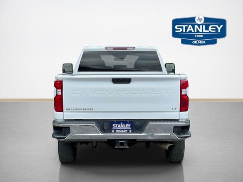 Used 2024 Chevrolet Silverado 2500 LT AWD/4WD image 7