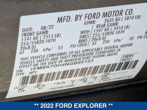 Used 2022 Ford Explorer XLT w/ Equipment Group 202A RWD image 24
