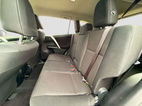 Used 2017 Toyota RAV4 LE image 43