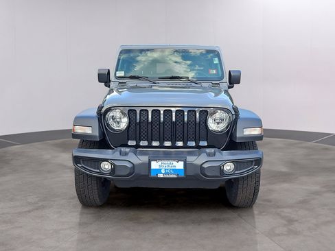Used 2022 Jeep Wrangler Unlimited Sport image 2