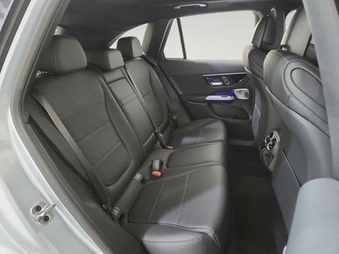Used 2026 Mercedes-Benz GLC 300 image 21