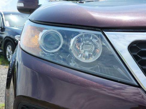 Used 2011 Kia Sorento EX FWD image 12