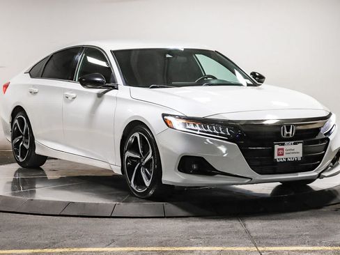 Used 2022 Honda Accord Sport image 4