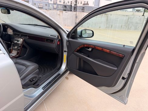 Used 2008 Volvo S80 V8 AWD/4WD image 17