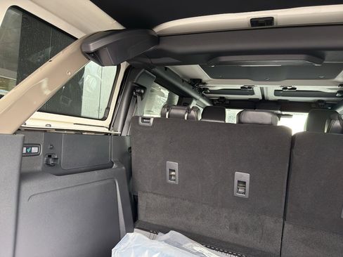 New 2026 Ford Bronco Badlands image 7