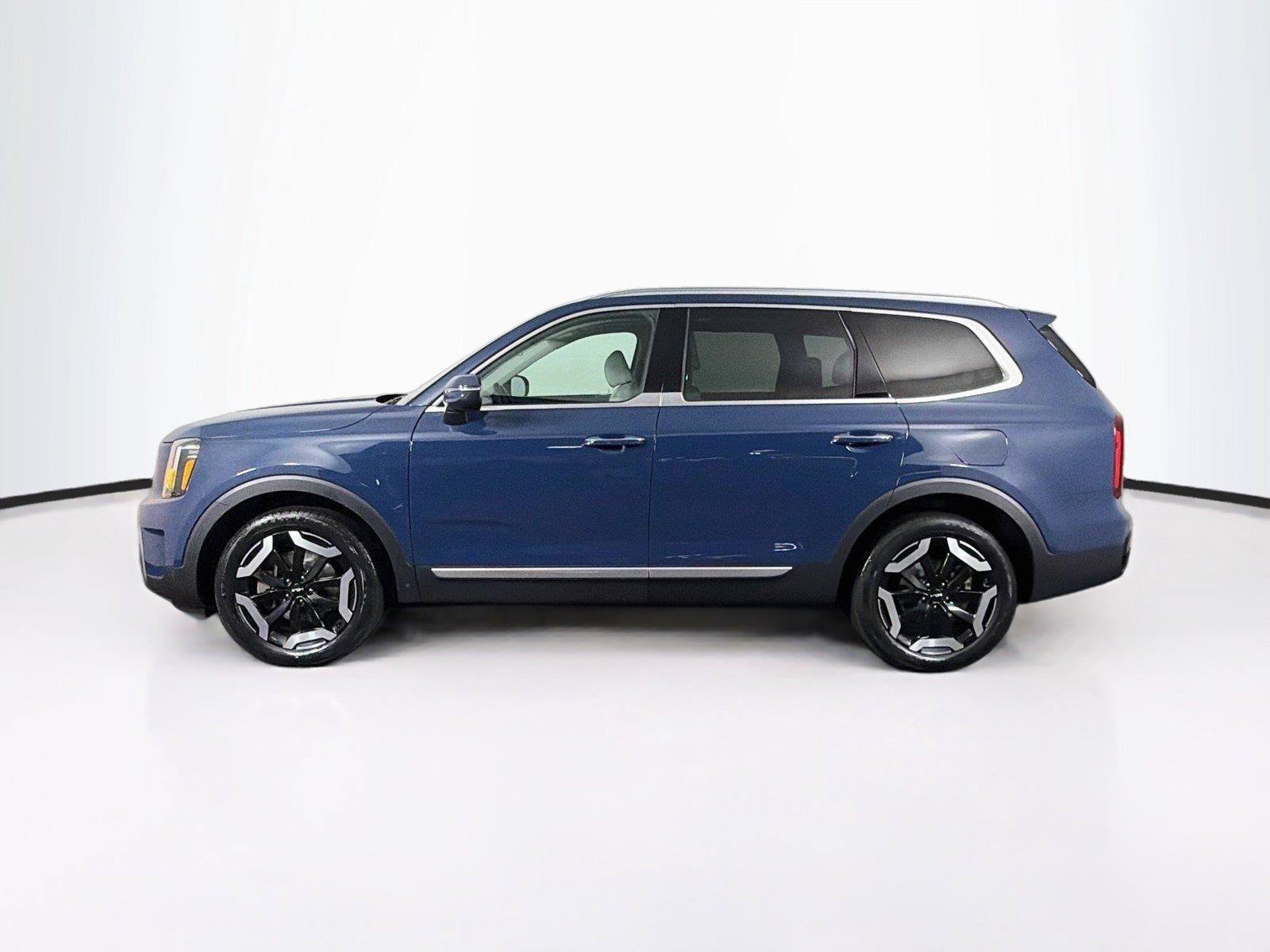 Used 2024 Kia Telluride S w/ S Sunroof Package AWD/4WD image 8